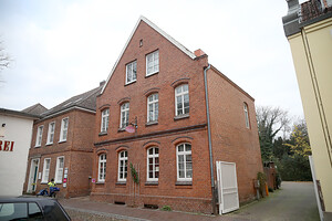 In diesem Haus am Lambertshof fand die erste Ausgabestelle in Aurich ihren Platz.