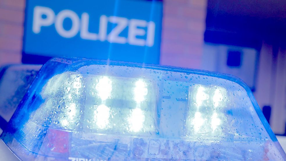 Drei maskierte Männer haben in Bremen-Schwachhausen eine Tankstelle überfallen (Symbolfoto). Foto: Jörn Martens