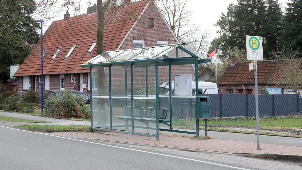 Frei erfunden: Im Bereich der Bushaltestelle an der Oldenburger Straße/Hinterwieke/Möwenstraße gab es keine Übergriffe auf zwei Jungen. Foto: Passmann