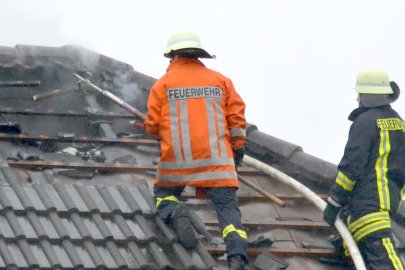 Haus in Moordorf bei Feuer zerstört - Bild 3