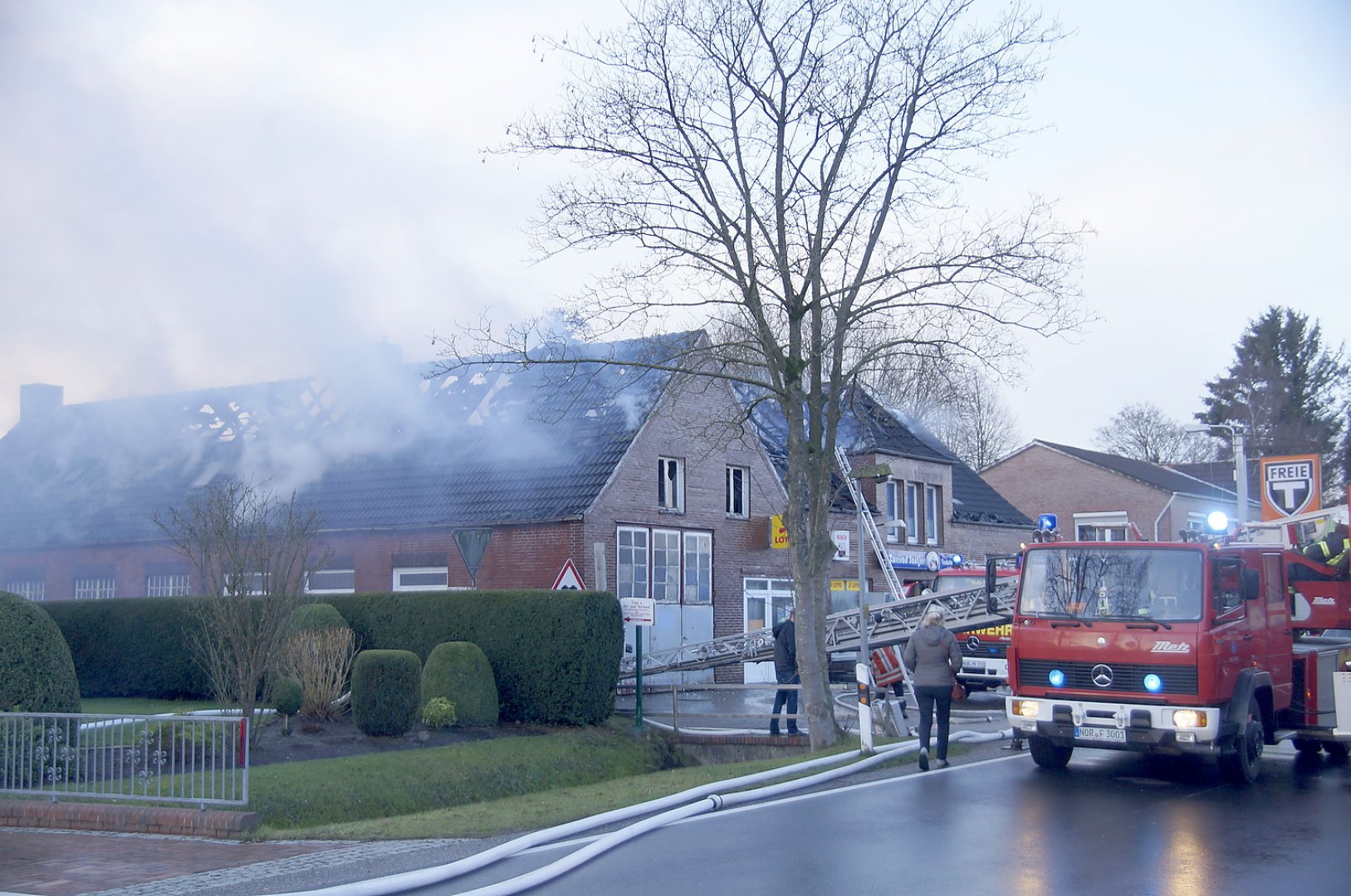 Brand an Tankstelle  in Rechtsupweg - Bild 1