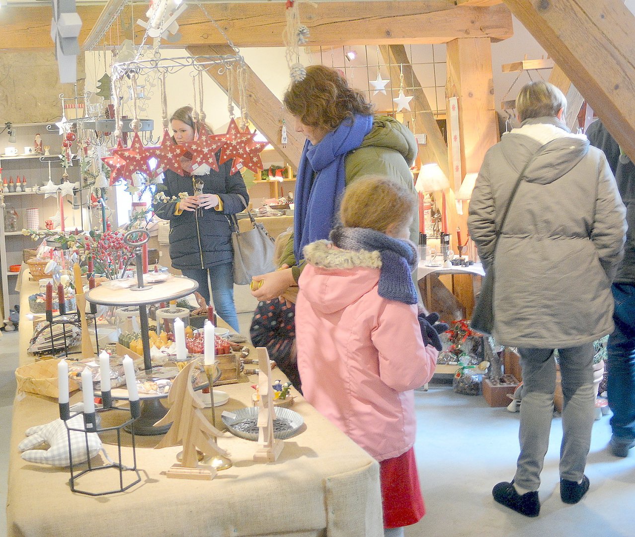 Lüchtermarkt läutete die Adventszeit ein - Bild 1
