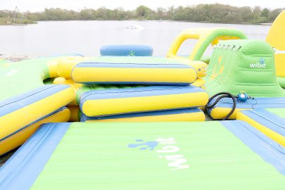 Monkeybars und der Plobb werden zu Wasser gelassen - Bild 3