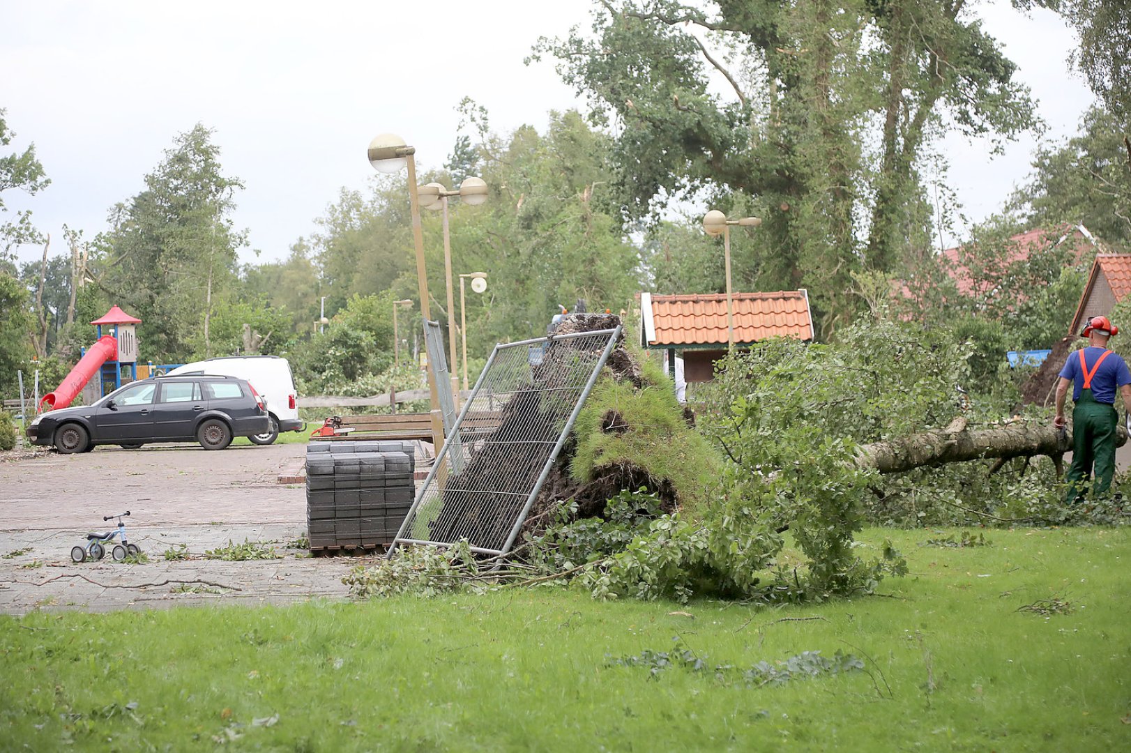Tornado in Ostfriesland - Bild 1