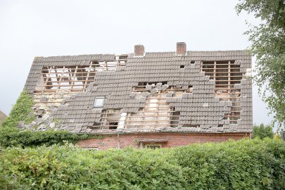 Aufräumen nach Tornado in Großheide - Bild 11