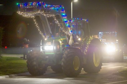 LsV-Lichterkorso: Trecker leuchten auf den Straßen - Bild 2