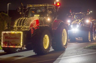 LsV-Lichterkorso: Trecker leuchten auf den Straßen - Bild 8