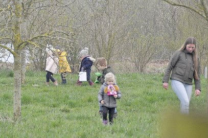 So schön brannten die Osterfeuer in Ostfriesland - Bild 43