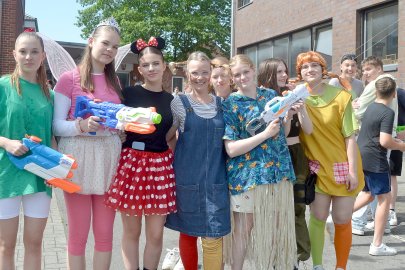 Auricher Realschüler feierten Finale ihrer Mottowoche - Bild 2