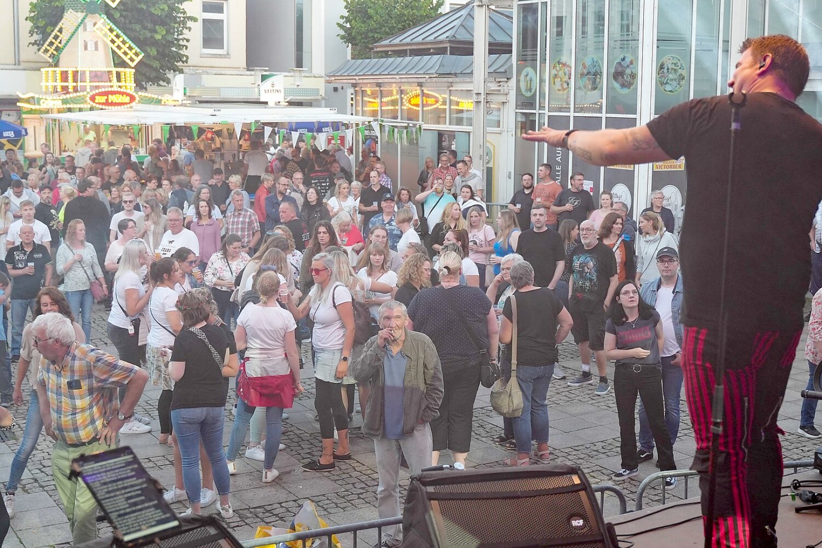 Rauschende Partynacht beim Stadtfest - Bild 4