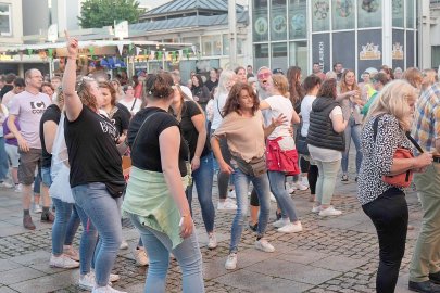 Rauschende Partynacht beim Stadtfest - Bild 21