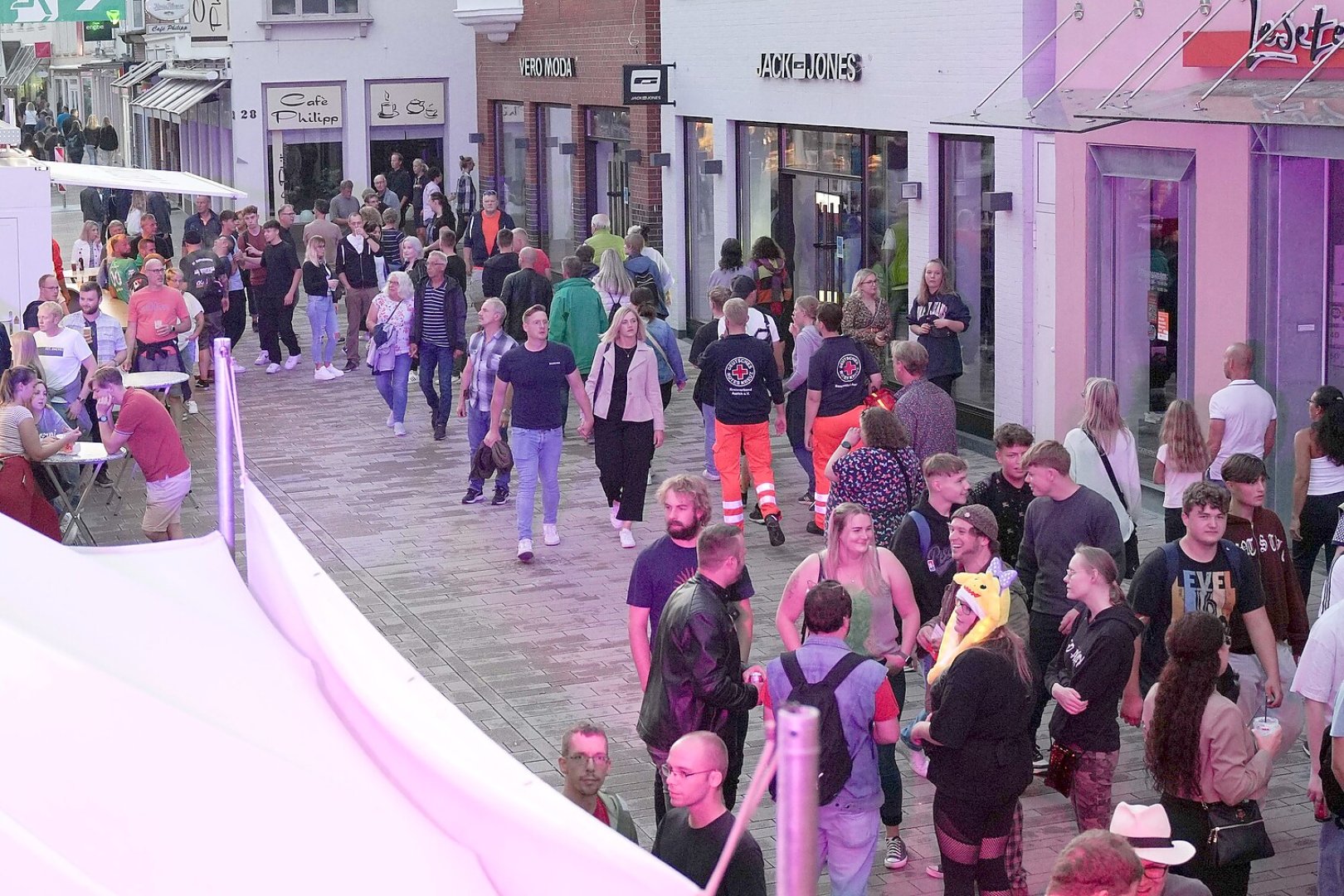 Rauschende Partynacht beim Stadtfest - Bild 25