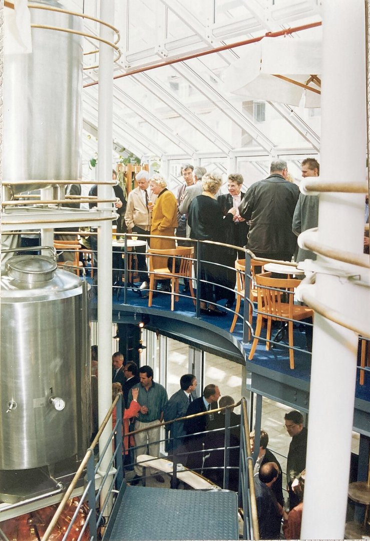 Glaspalast mit wechselvoller Geschichte - Bild 11