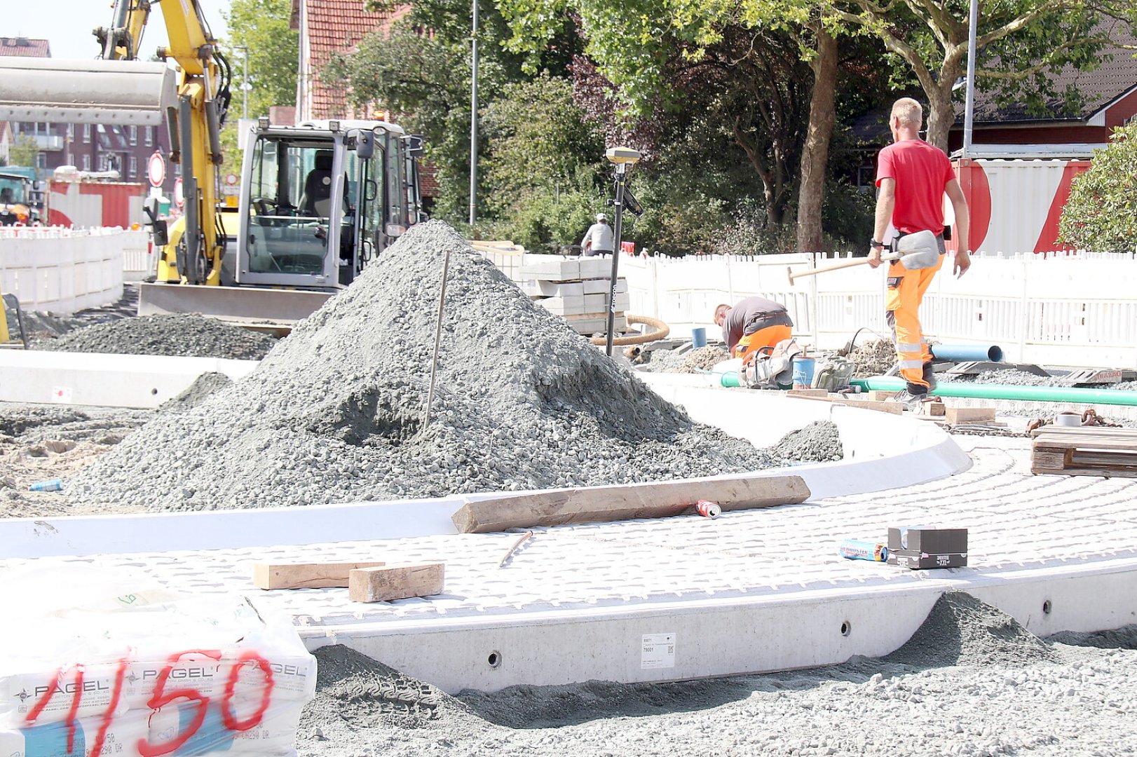 Am Kreisel geht es voran - Bild 14