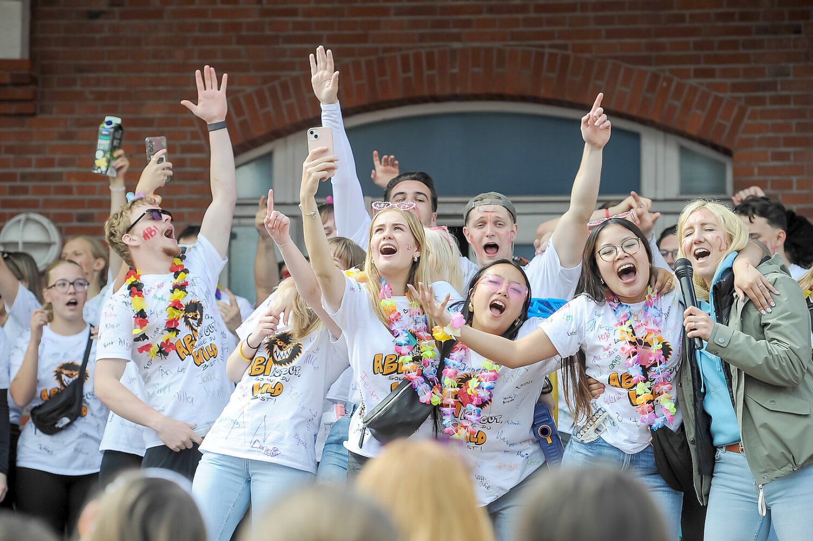 Ulricianer feiern ihr Abitur - Bild 2