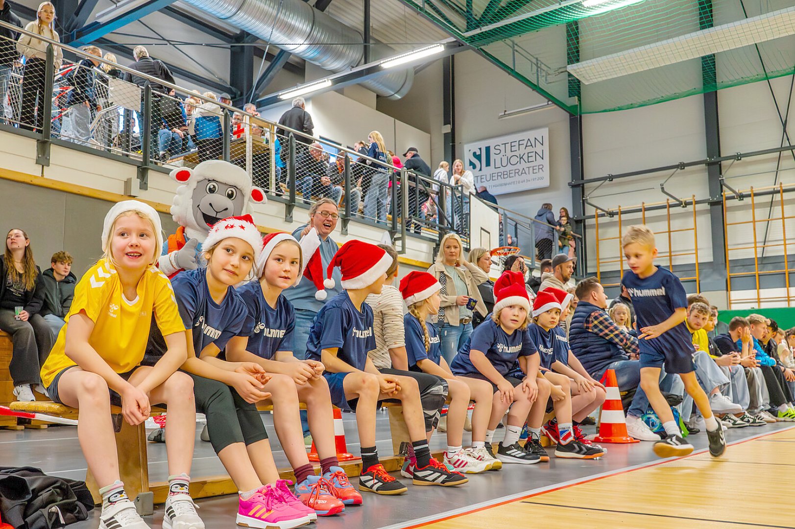 Brookmerland-Handballturnier - Bild 32