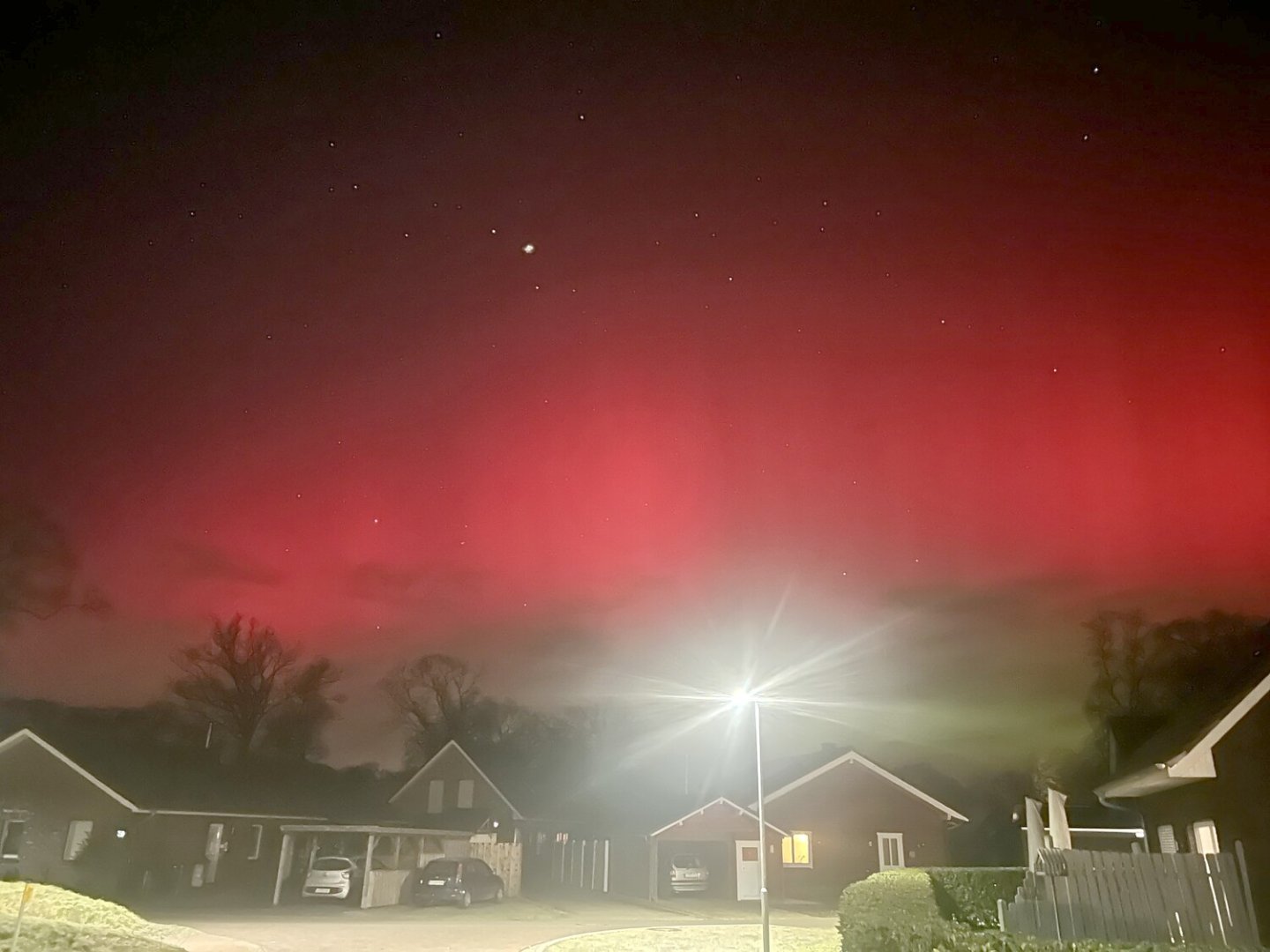 Polarlichter am Himmel über Ostfriesland  - Bild 1