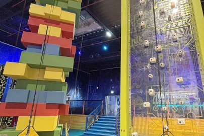 Indoorspielplatz mit Weltraum-Thema - Bild 8