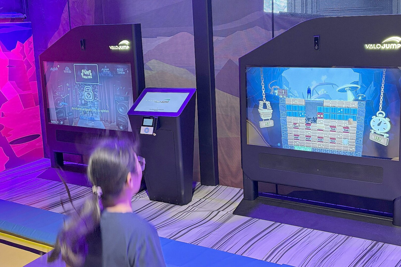 Indoorspielplatz mit Weltraum-Thema - Bild 13