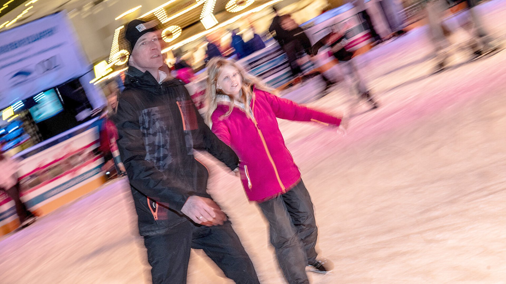 Viel los schon am ersten Eiszeit-Tag  - Bild 25