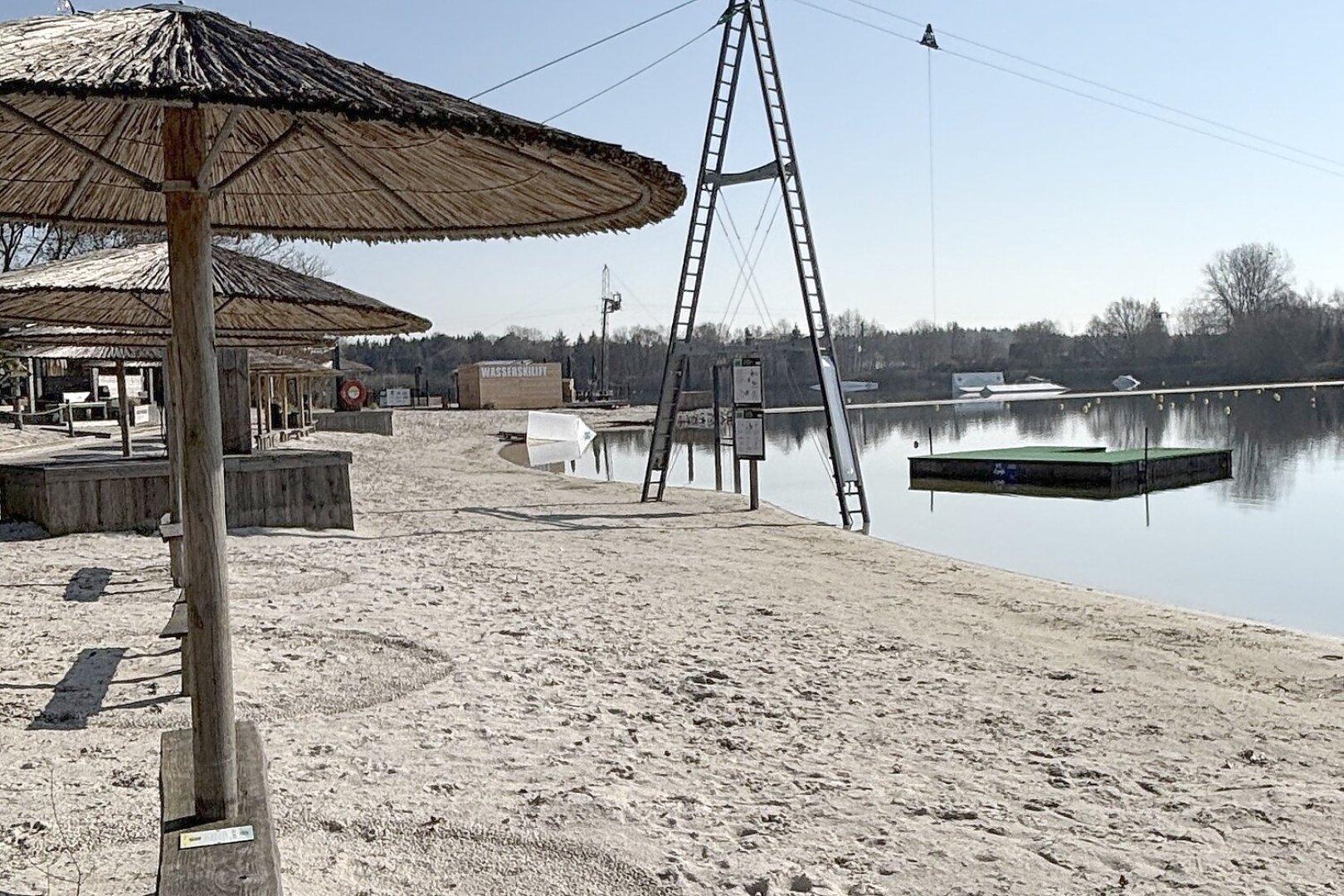 Saisonstart am Badesee mit einer Überraschung - Bild 1