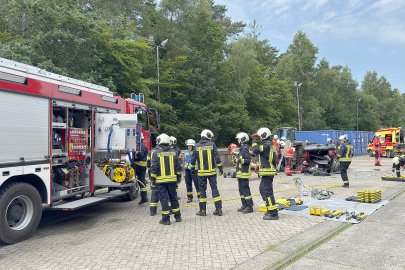 Übung auf ungewöhnlichem Terrain - Bild 2
