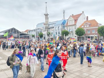 Christopher Street Day (CSD) 2026  in Aurich - Bild 3