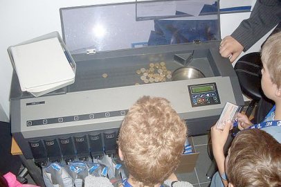 Grundschüler waren dem Falschgeld auf der Spur - Bild 12