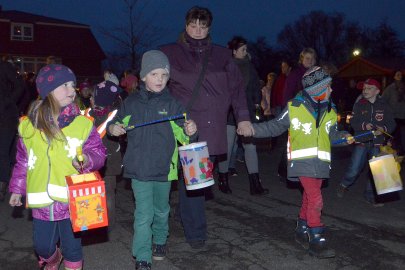Laternenumzug der Grundschule Upgant-Schott - Bild 4