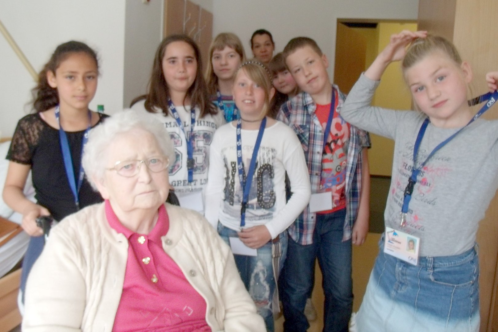 Schüler besuchten das Liekedeler Seniorenhuus - Bild 4