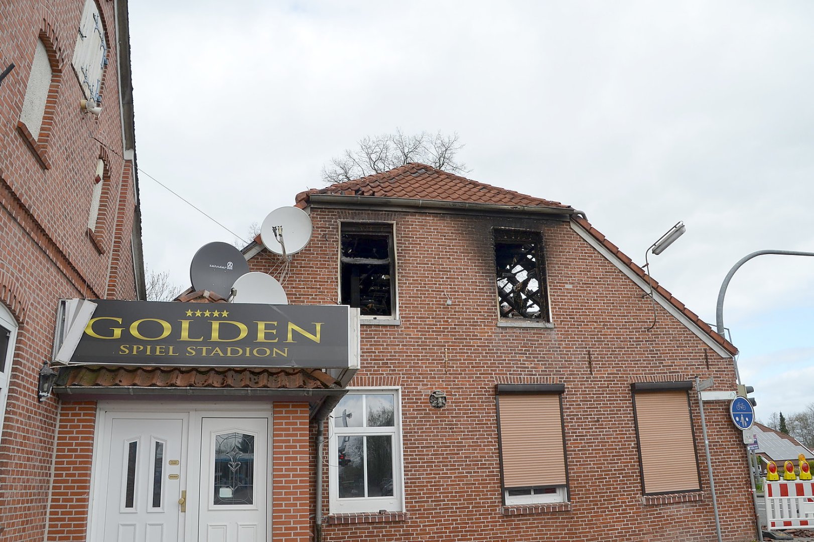 Ursache für Großbrand in Mittegroßefehn unklar - Bild 1