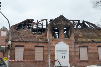 Ursache für Großbrand in Mittegroßefehn unklar - Bild 5