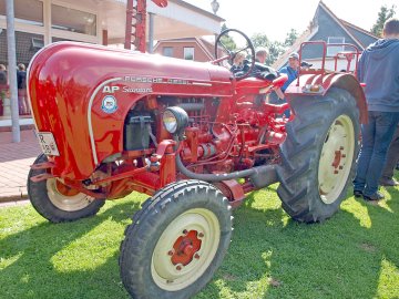 Treffen der Porsche-Traktoren in Aurich - Bild 3