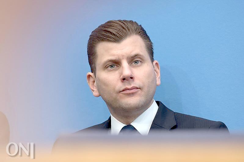 AfD-Fraktionsvorstand entlässt Ex-Sprecher Lüth fristlos ...