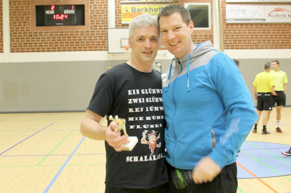 Steffen Neumann (links) erzielte das 888. Tor des Turniers.