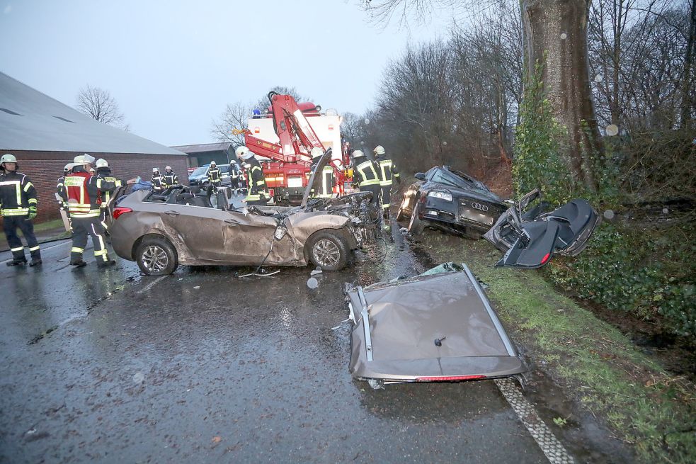 Bei einem Unfall in Großefehn ist ein Mensch ums Leben gekommen. Bild: Banik