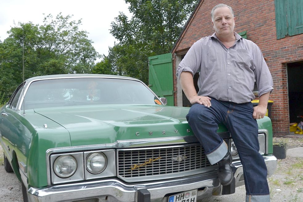 Karsten Peters, vielen bekannt als Autoexperte King Kasi, will Bürgermeister von Wiesmoor werden. Foto: Franziska Otto
