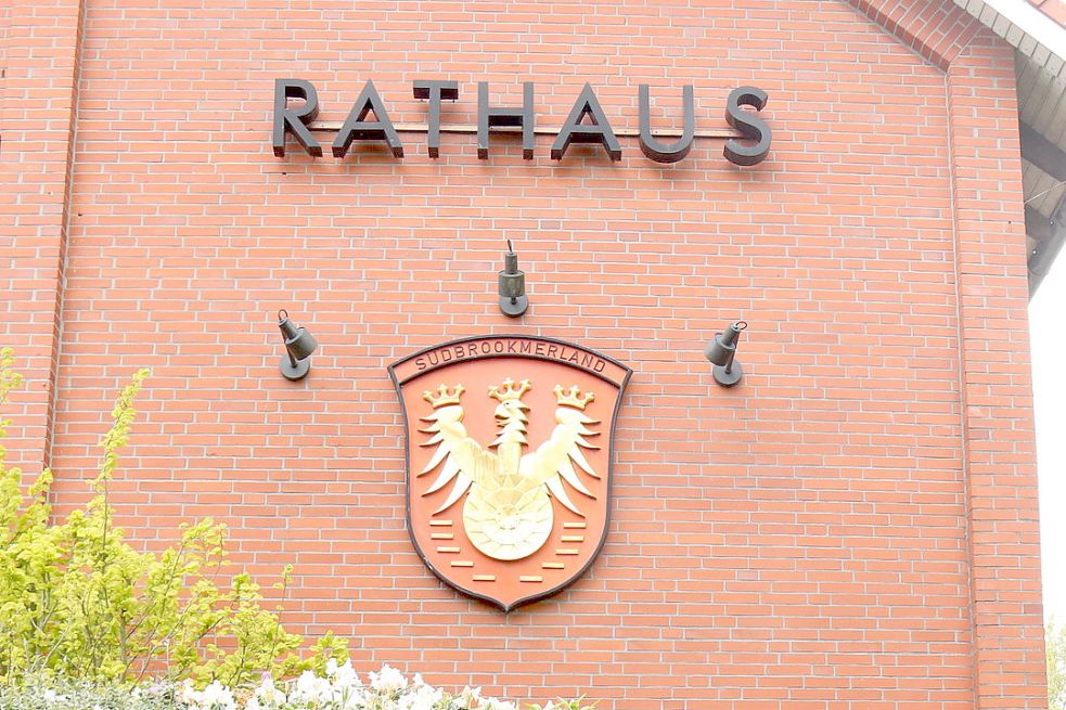 Im Rathaus Südbrookmerland gibt es internen Klärungsbedarf. Archivfoto: Karin Böhmer