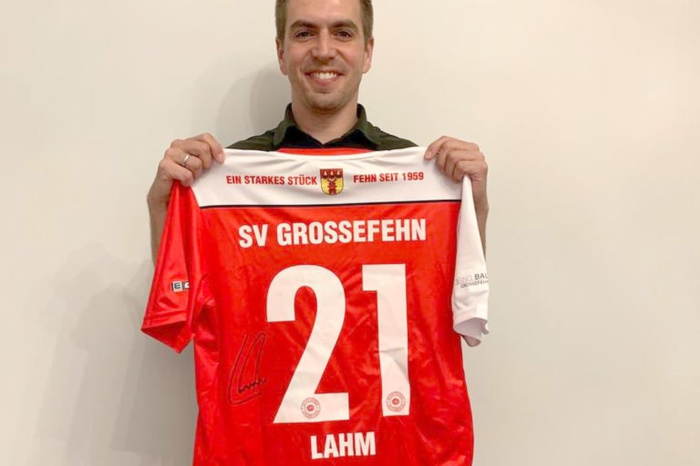 Philipp Lahm, Schirmherr des sozialen Jahresplans des SV Großefehn, war angetan vom Engagement. Archivfoto: privat