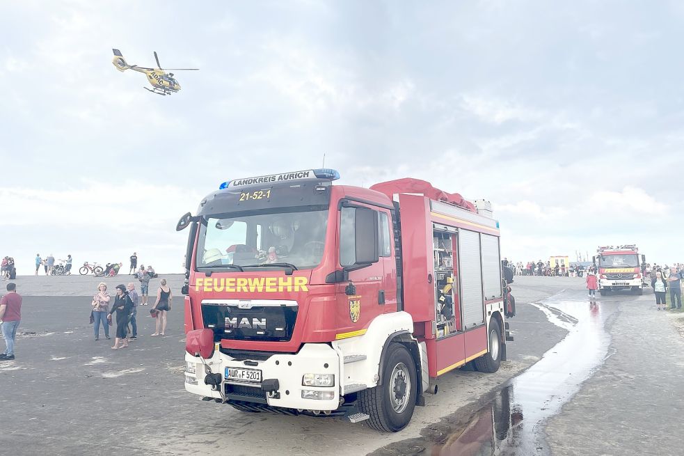 Die Feuerwehr räumte die Drachenwiese für den Hubschrauber. Foto: Feuerwehr