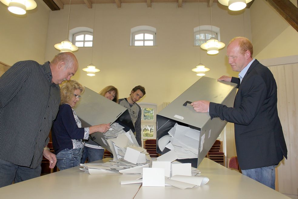 Auszählung im Haus Els in Ostgroßefehn während der letzten Kommunalwahl. Archivfoto: Karin Böhmer