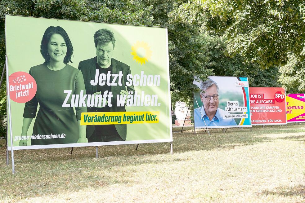 Auf den Wahlplakaten schreiten Annalena Baerbock und Robert Habeck forsch voran. Im aktuellen Wahlvideo streicheln die Grünen ihre Botschaften leise in die Seele. Foto: Andre Germar via www.imago-images.de