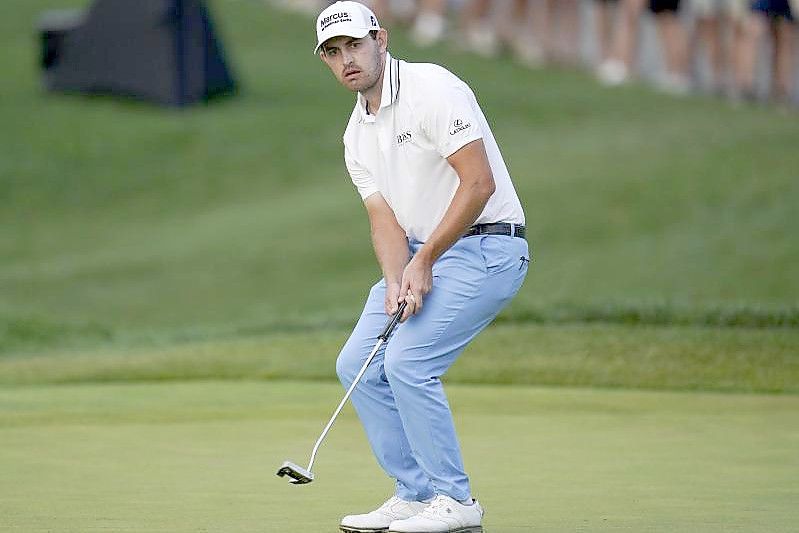 Patrick Cantlay aus den USA geht als Führender ins Saisonfinale. Foto: Julio Cortez/AP/dpa