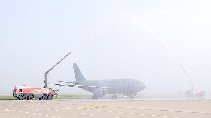 Letzte Landung für den Airbus A310 in Hannover. Er soll jetzt zum Restaurant umgebaut werden. Foto: Ole Spata/dpa