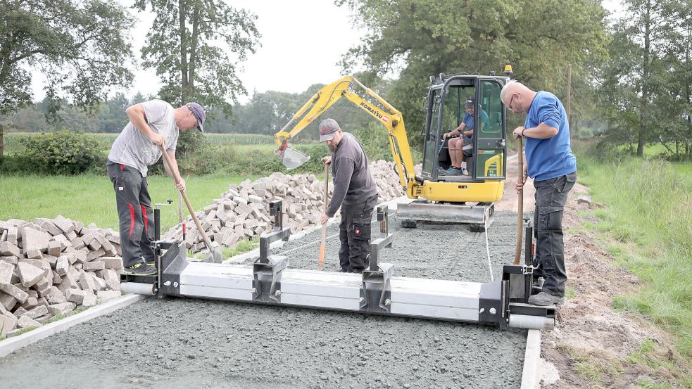 Am Goosemeerweg finden Sanierungsarbeiten statt. Foto: Romuald Banik