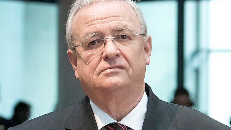 Martin Winterkorn, ehemaliger Vorstandsvorsitzender von Volkswagen, kommt als Zeuge zur Sitzung des Abgas-Untersuchungsausschusses des Deutschen Bundestages. (Archivbild). Foto: Bernd von Jutrczenka/dpa