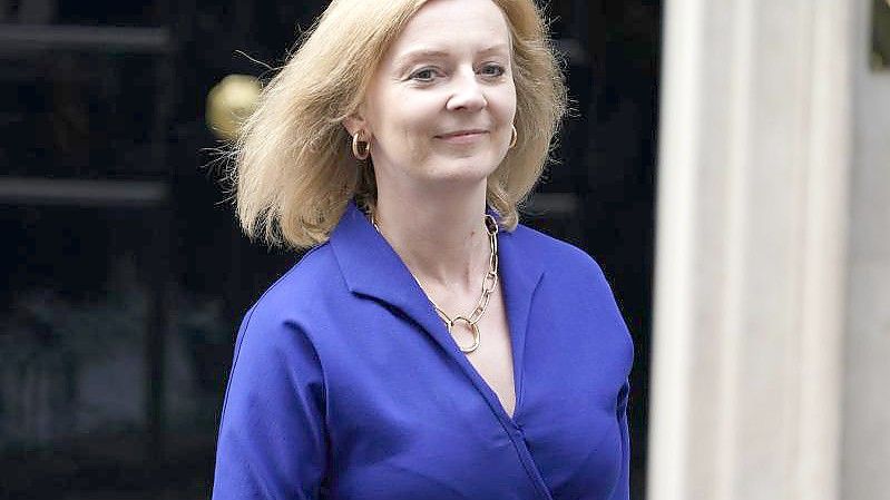 Die neue Außenministerin von Großbritannien, Liz Truss, hat den Pakt mit USA und Australien verteidigt. Foto: Alberto Pezzali/AP/dpa