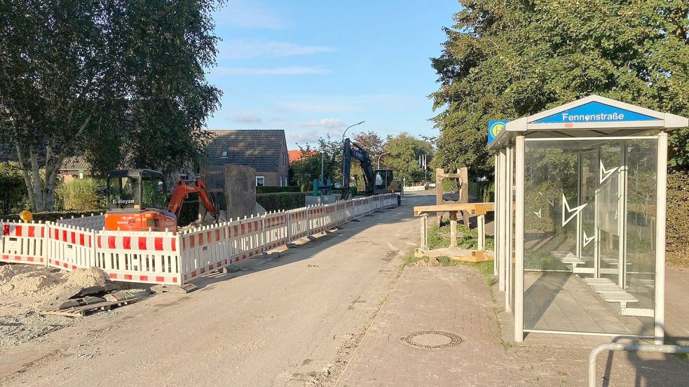 Einige Ochtelburer bekommen zusätzliche Schächte vor ihre Häuser mit mehreren Einheiten gesetzt. Foto: Aiko Recke