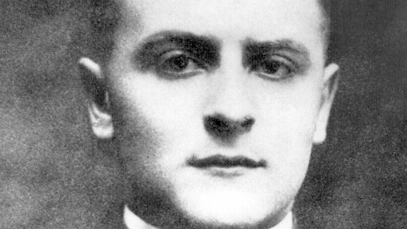 Der amerikanische Schriftsteller F. Scott Fitzgerald als junger Mann: Als Chronist der „Wilden Zwanziger“ wurde er berühmt. Foto: UPI/dpa