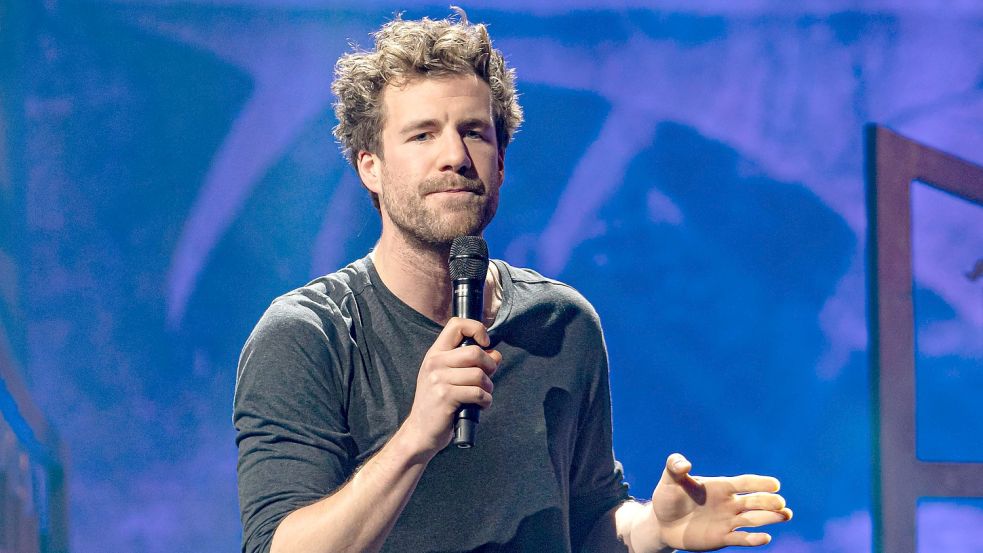 Comedian Luke Mockridge wird 2022 keine Sat.1-Shows moderieren. Foto: imago images/Future Image